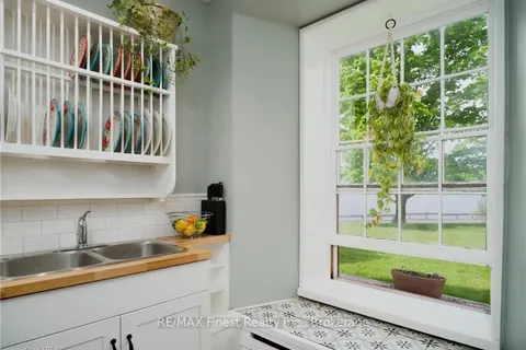 14005 FRONT Rd, Loyalist, ON K0H 2S0