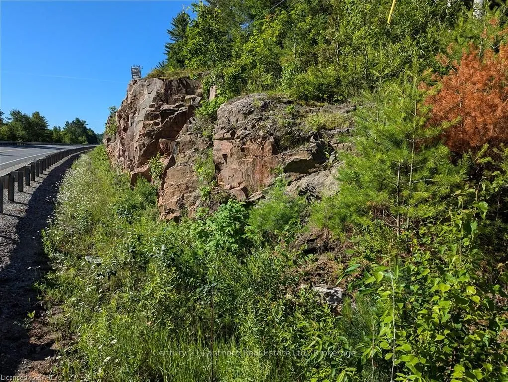 17600B 41, Addington Highlands, ON K0H 1K0