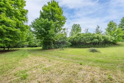 40 CONCESSION St, Stone Mills, ON K0K 3G0