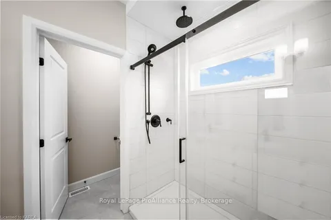 5777 HIGHWAY 38, South Frontenac, ON K0H 1W0