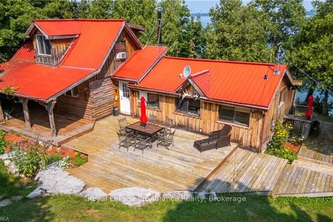 8 BERNIES Lane, Frontenac Islands, ON K0H 2Y0