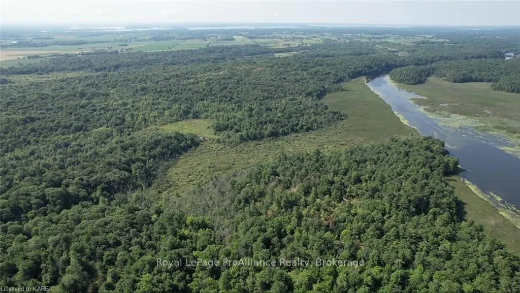 220 BRADLEY Lane, Leeds and the Thousand Islands, ON K0E 1L0