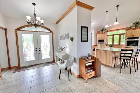 4617 BEDFORD Rd, South Frontenac, ON K0H 2T0