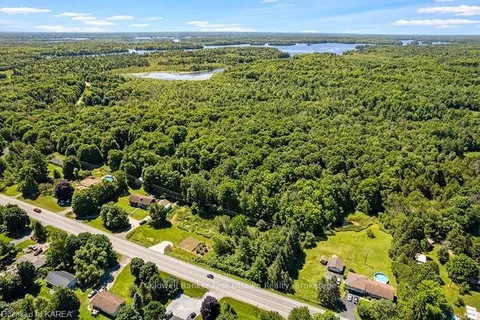 2561 RIDEAU FERRY Rd, Drummond/North Elmsley, ON K7H 0G5