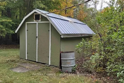 2476 HENDERSON Rd, Central Frontenac, ON K0H 1B0