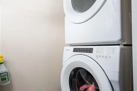 66 AMY LYNN Dr, Loyalist, ON K7N 0B2