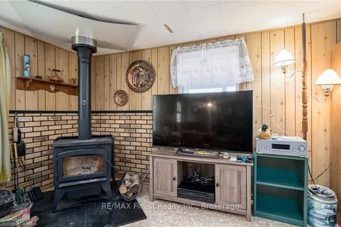 913 THIRD CONCESSION Rd, Greater Napanee, ON K7R 3K7