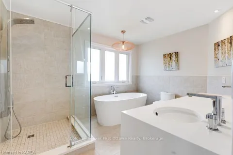 5525 PETTAPIECE Cres, Manotick - Kars - Rideau Tw, ON K4M 1C6