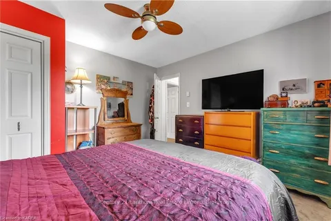 12 MCCABE St, Greater Napanee, ON K7R 3P6