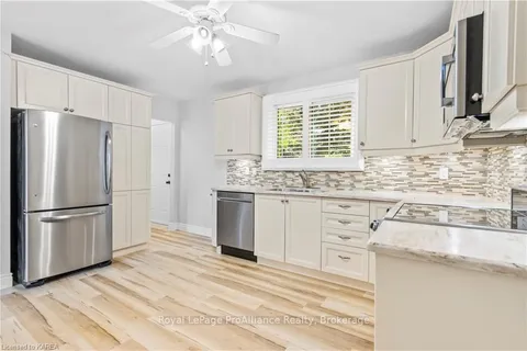 411 REGENT St, Kingston, ON K7K 5P8