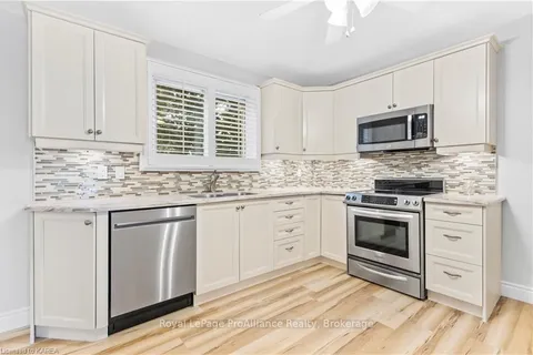 411 REGENT St, Kingston, ON K7K 5P8