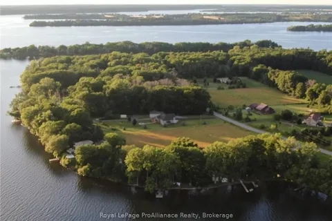 32 QUINTE VIEW Rd, Greater Napanee, ON K0H 1G0