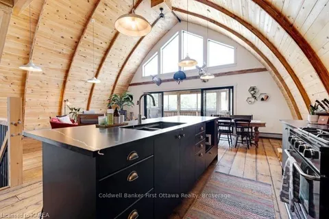 685 MCHUGH Rd, Greater Madawaska, ON K0J 1G0