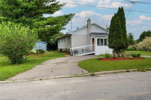 1 MAIN St, Rideau Lakes, ON K0G 1V0