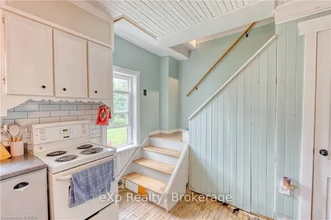 10933 ROAD 38, Central Frontenac, ON K0H 2K0