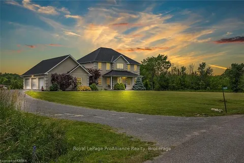 500 DEERVIEW Dr, Kingston, ON K7L 5H6