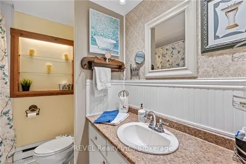 1043 SHANNON Lane, South Frontenac, ON K0H 1X0