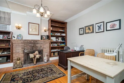 332 MAIN St, Deseronto, ON K0K 1X0