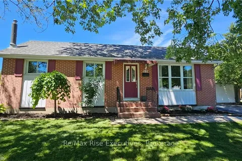 2 DEERFIELD St, Loyalist, ON K7N 1P4