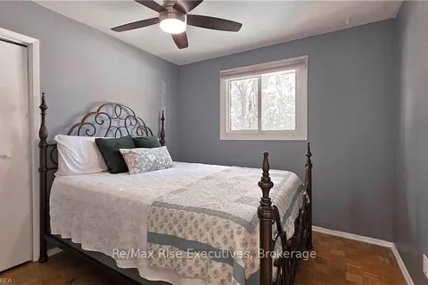 2 DEERFIELD St, Loyalist, ON K7N 1P4