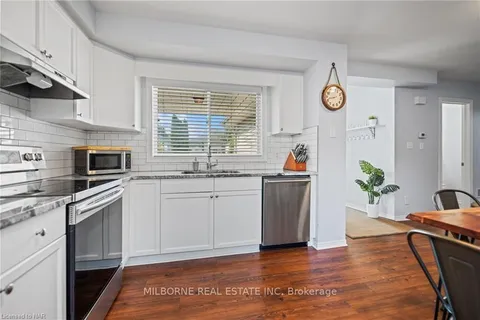 39A BEACHAVEN Dr, St. Catharines, ON L2M 1A6