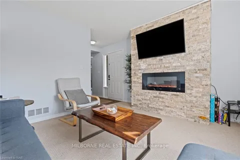 39A BEACHAVEN Dr, St. Catharines, ON L2M 1A6