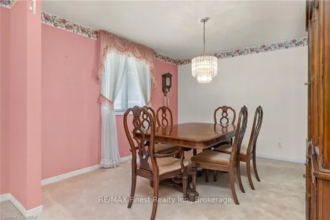 9 FORCHUK Cres, Quinte West, ON K8V 6N1