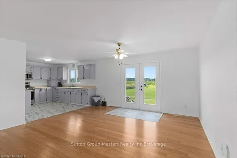 523 COUNTY ROAD 2, Leeds and the Thousand Islands, ON K7G 2V4