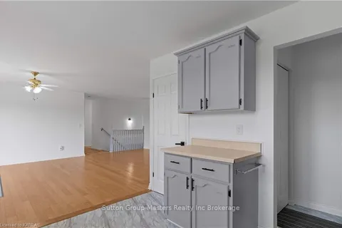 523 COUNTY ROAD 2, Leeds and the Thousand Islands, ON K7G 2V4