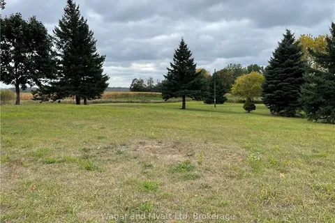 1351 DESERONTO Rd, Tyendinaga, ON K0K 2N0