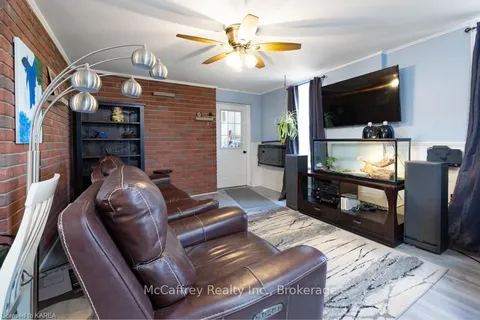 4309 KINGSTON Rd, South Frontenac, ON K0H 1V0