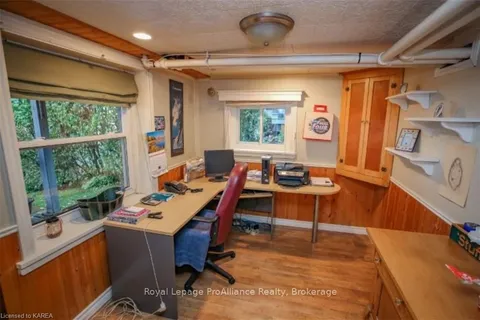 25 JESSIE St, Brockville, ON K6V 3M6