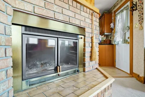 923 COUNTY 1 Rd, Stone Mills, ON K7R 3L2