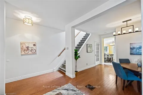 46 ORDNANCE St, Kingston, ON K7K 1G4