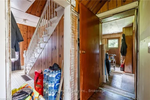 698 RUSSELL Rd, ON K0E 1L0