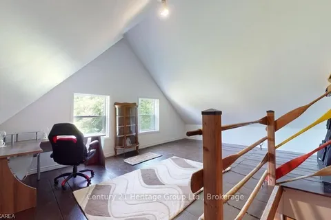 58 BEDFORD St, Westport, ON K0G 1X0