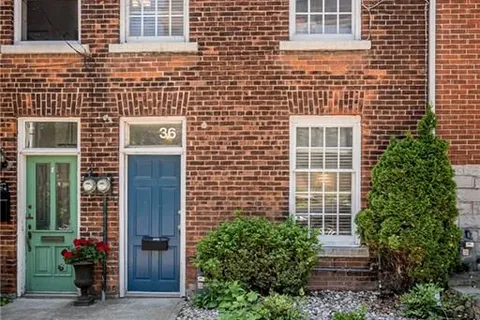 36 LOWER UNION St, Kingston, ON K7M 2M9