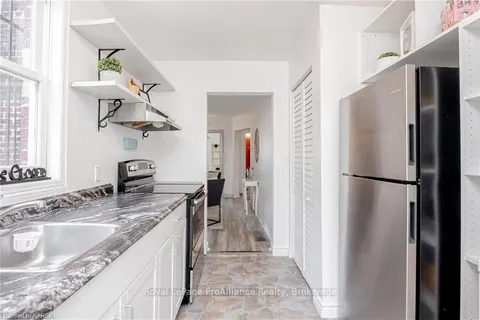 36 LOWER UNION St, Kingston, ON K7M 2M9