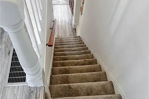 36 LOWER UNION St, Kingston, ON K7M 2M9