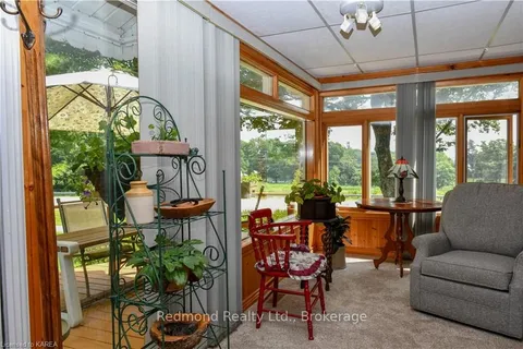 458 1000ISLANDS Pkwy, ON K0E 1L0