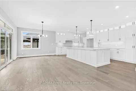 628 GRACELAND Ave, Kingston, ON K7M 7P7