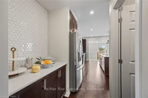 713 RIVERVIEW Way, Kingston, ON K7K 0J3