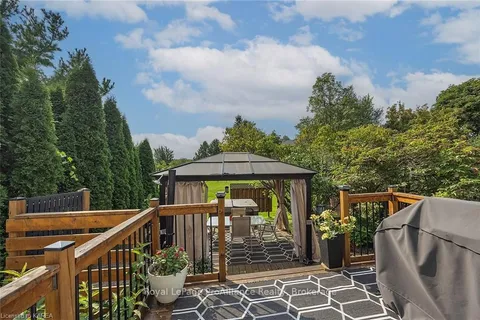 153 GRENADIER Dr, Kingston, ON K7K 6H1