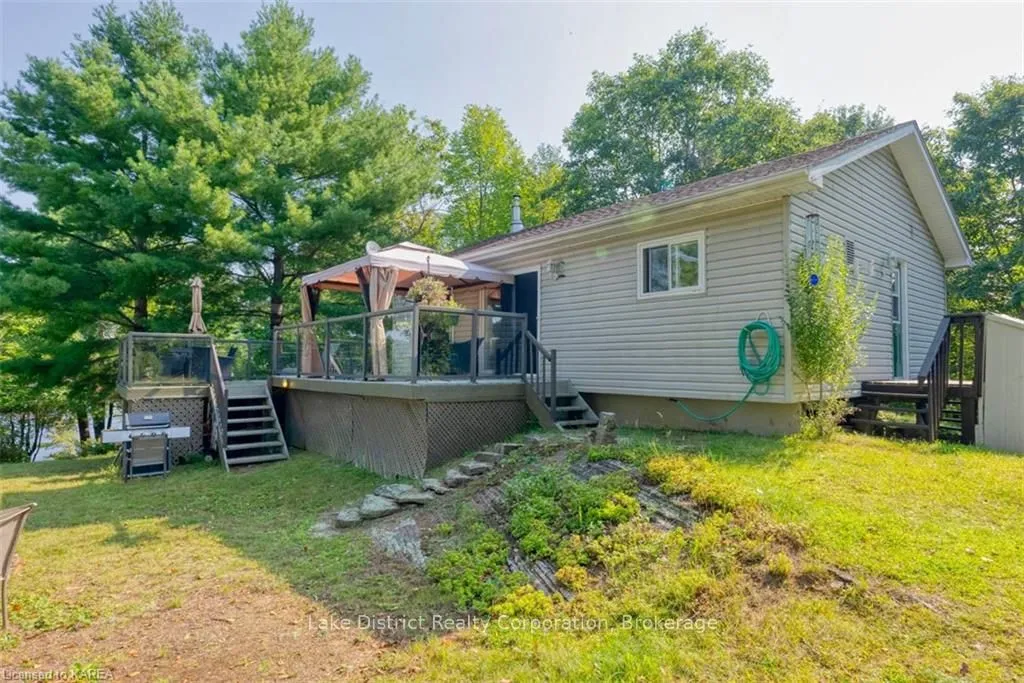 1040 WATERS EDGE Lane, Central Frontenac, ON K0H 1B0