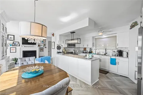 372 DUNDAS St, Greater Napanee, ON K7R 2B6