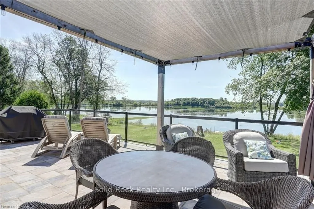 10476 COUNTY RD 2 Rd, South Dundas, ON K0E 1K0