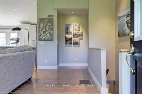 10476 COUNTY RD 2 Rd, South Dundas, ON K0E 1K0