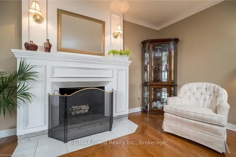 23 BROOKLANDS PARK Ave, Loyalist, ON K0H 1G0