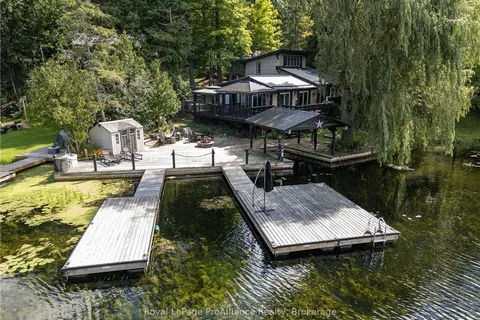 915 WOODRIDGE Lane, ON K0E 1B0