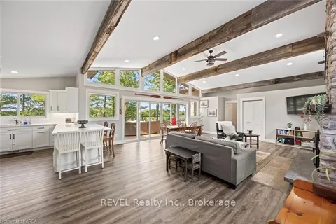 5743 HINCHINBROOKE Rd, South Frontenac, ON K0H 1W0